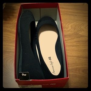 Black size 9 wide flats